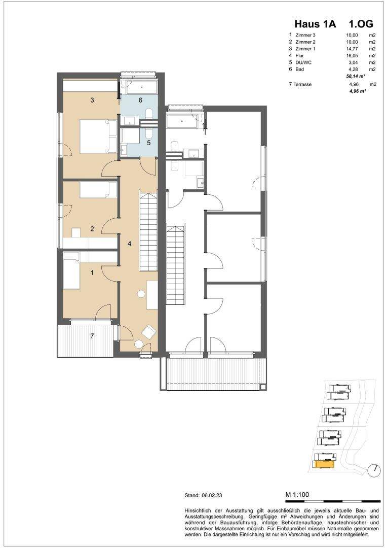 Grundriss des Obergeschosses von Haus 1A mit drei Schlafzimmern, zwei Bädern und Terrasse.