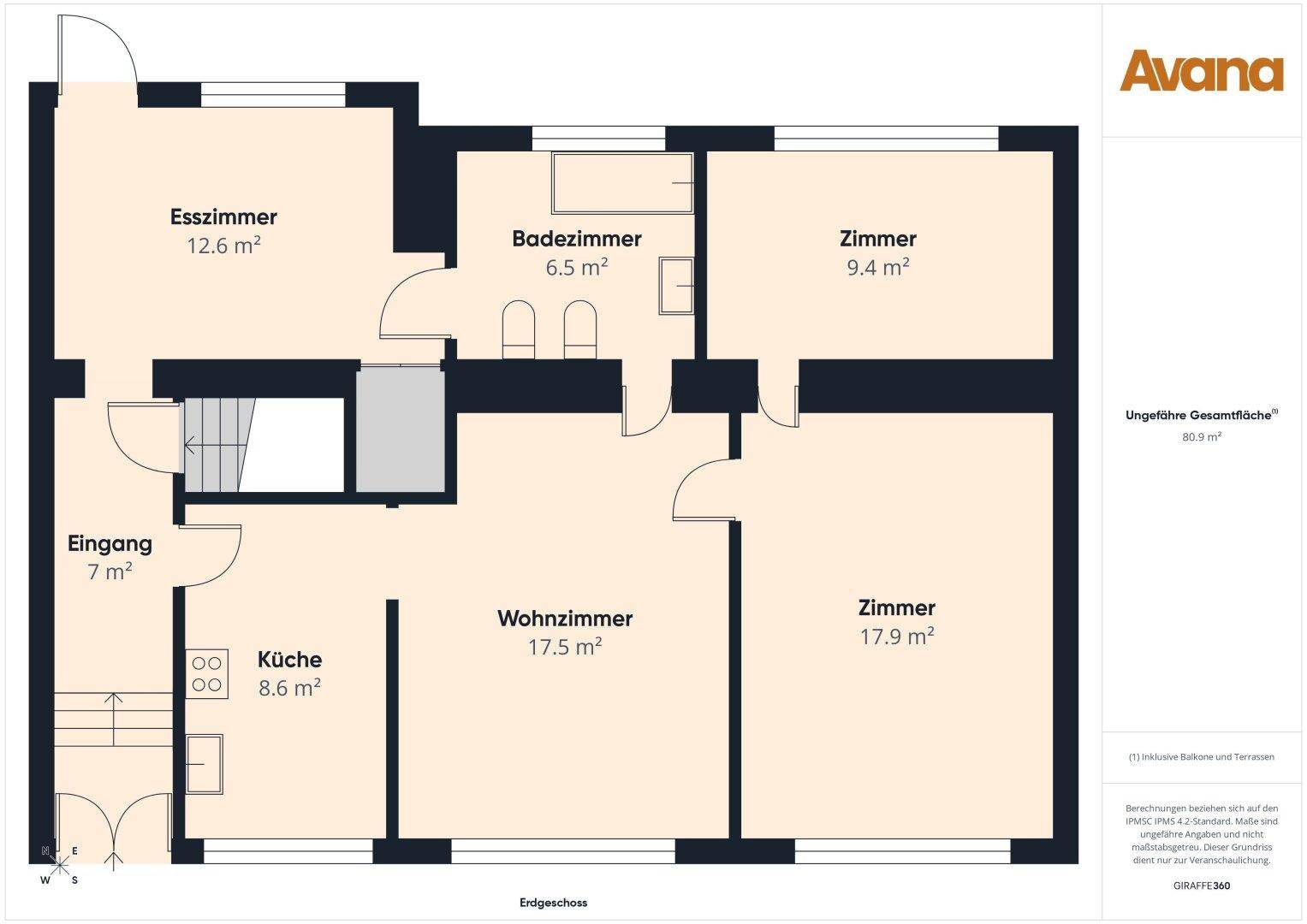 Grundriss des Erdgeschosses mit Eingang, Küche, Wohnzimmer, Esszimmer, Bad und zwei Zimmern.