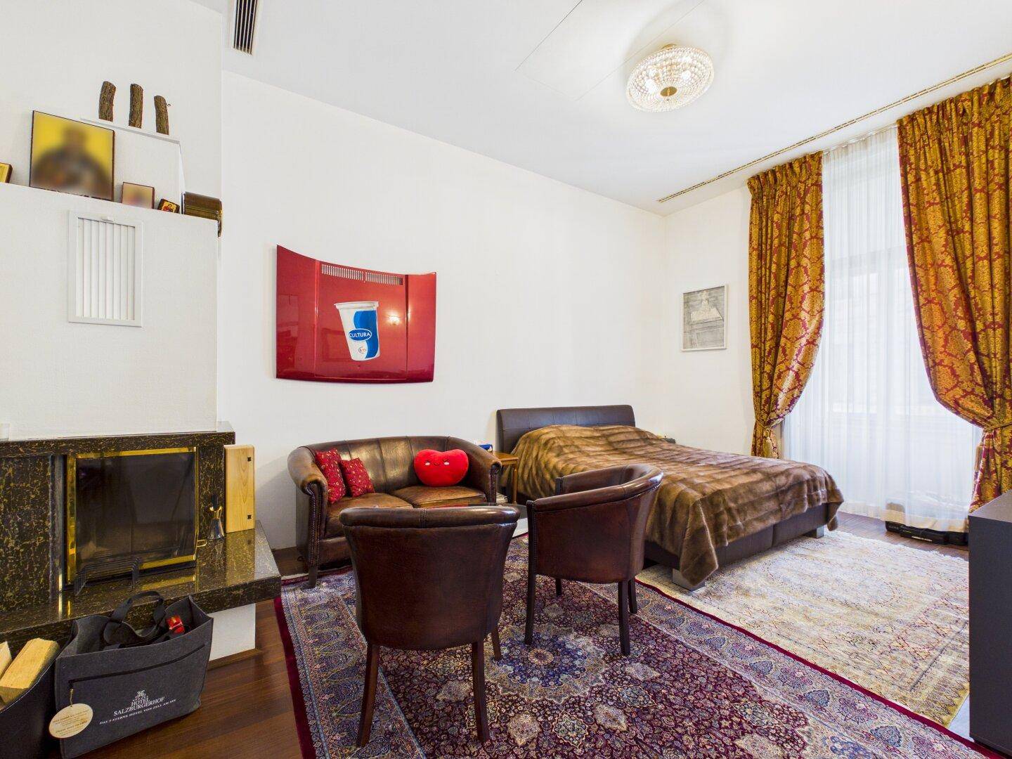 Schlafzimmer 1