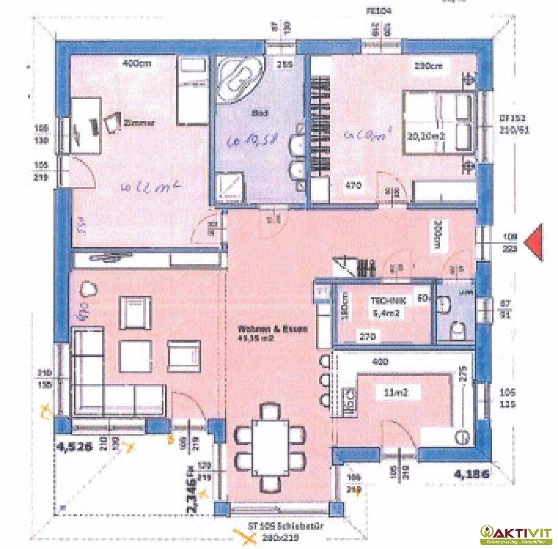Detaillierter Grundriss mit Wohn- und Essbereich, Schlafzimmern und Badezimmer.