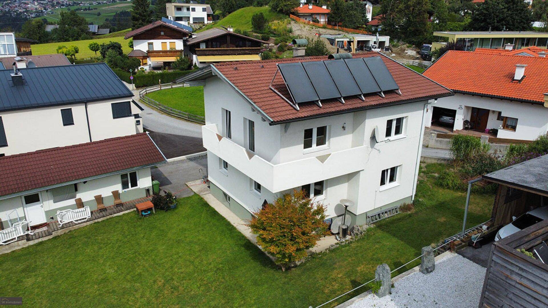 Investitionschance: Geräumiges Einfamilien-/Zweifamilienhaus mit großem Grundstück und Aussicht! - Ansicht 2