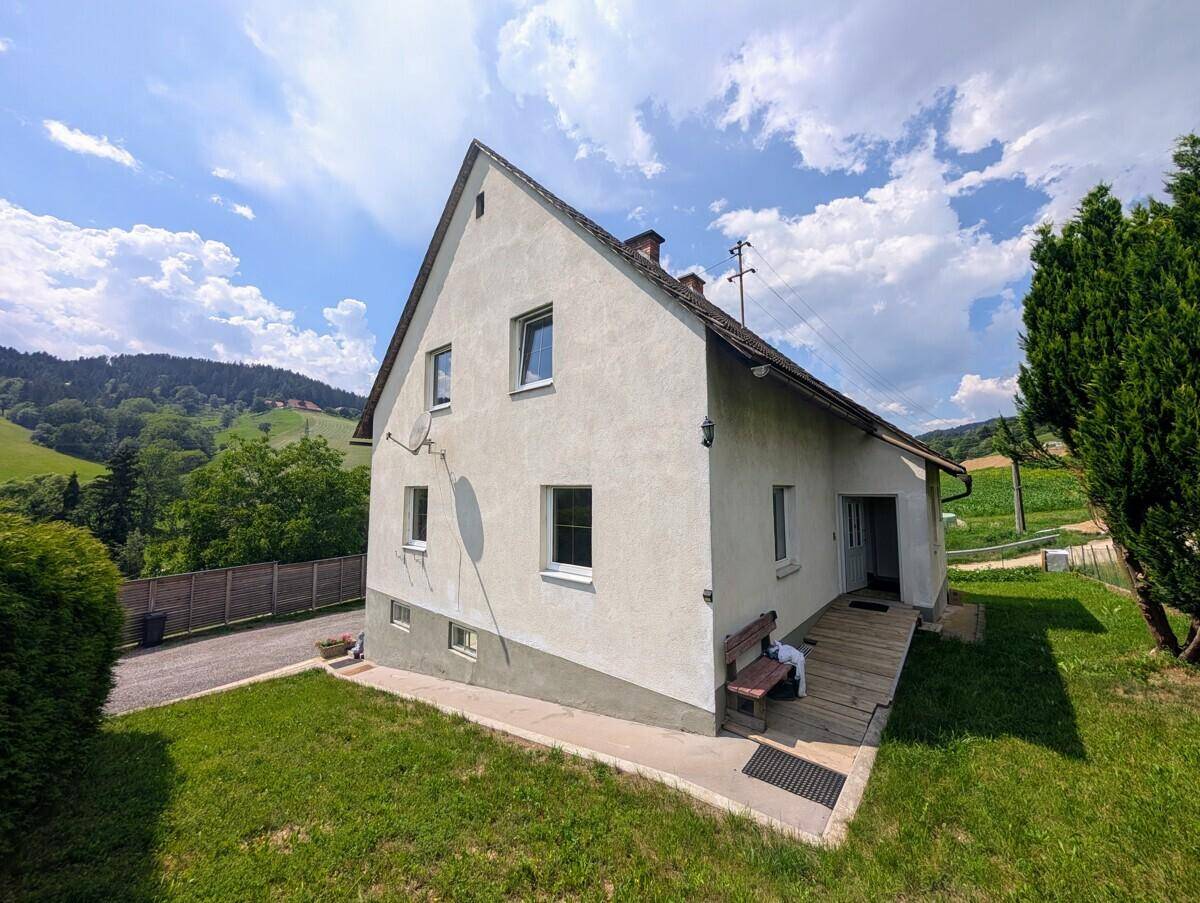 Naturnahes Familienhaus in idyllischer Alleinlage bei Wolfsberg - Ansicht 2