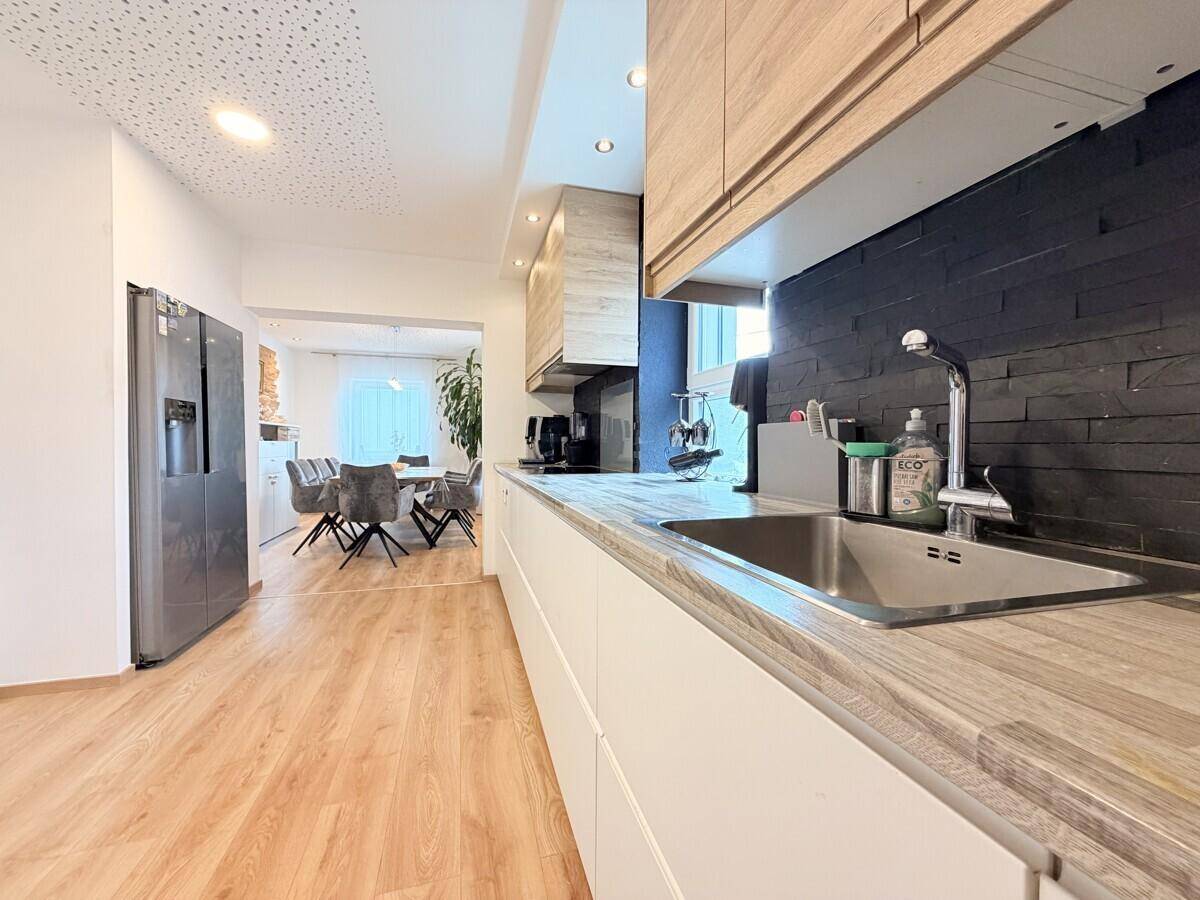 Modernisiertes Einfamilienhaus mit traumhaftem Garten in Klagenfurt-Welzenegg - Widok 4