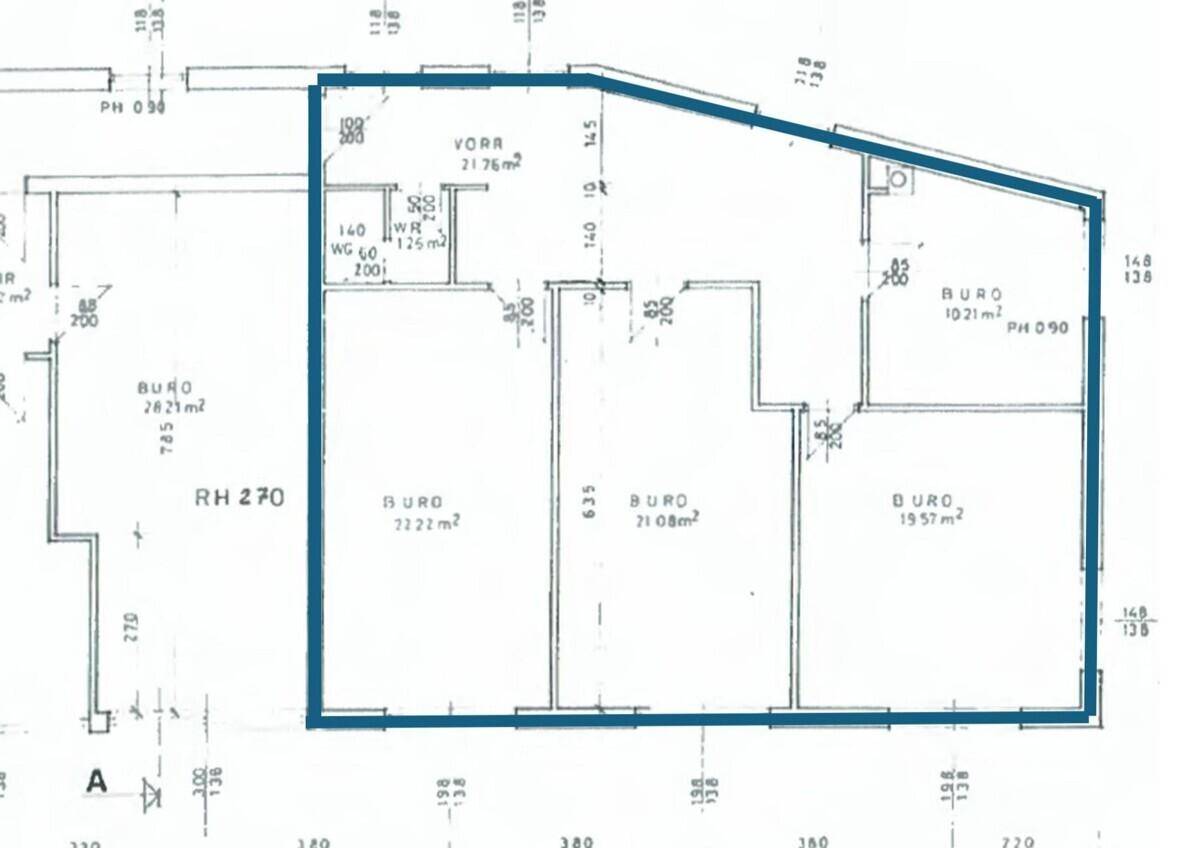 Grundrissplan eines Bürokomplexes mit mehreren Büroräumen und einem Vorraum.