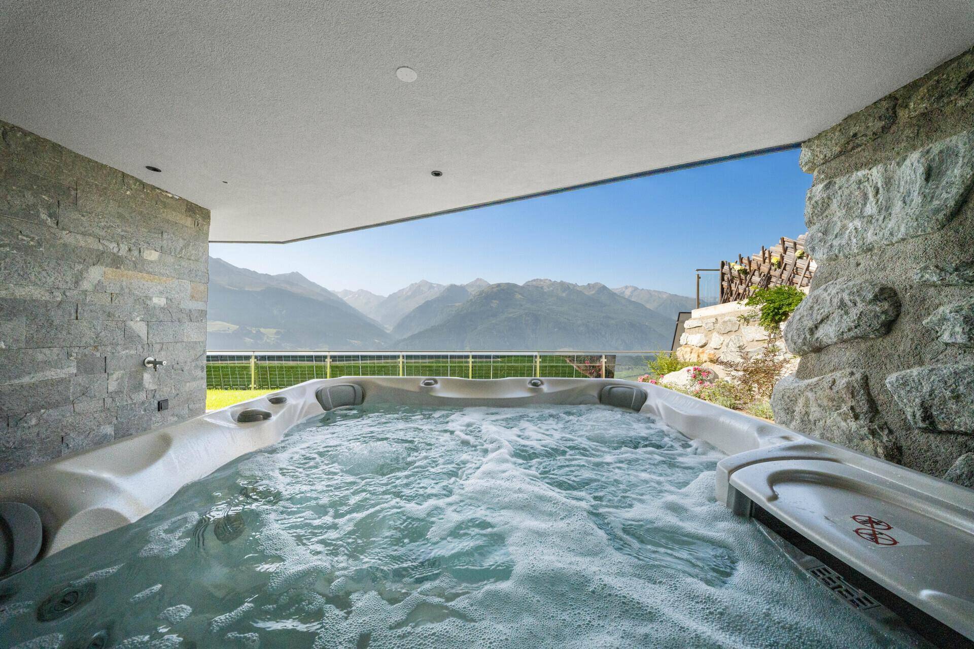 Jacuzzi