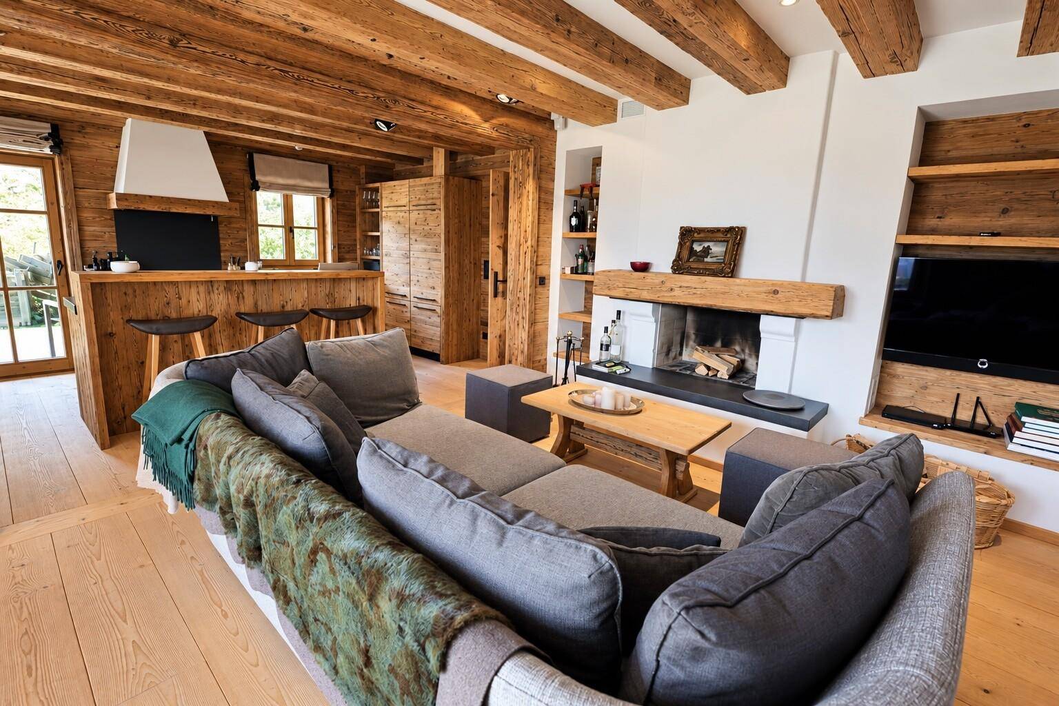 Wohnbereich mit Kamin
