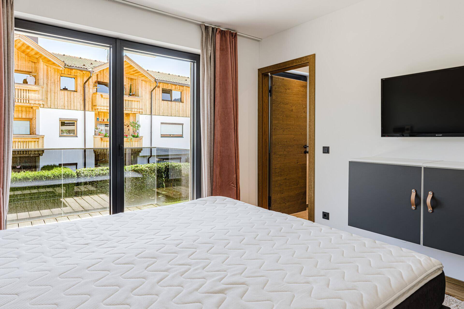 Der Blick aus dem Schlafzimmer mit Bad en suite