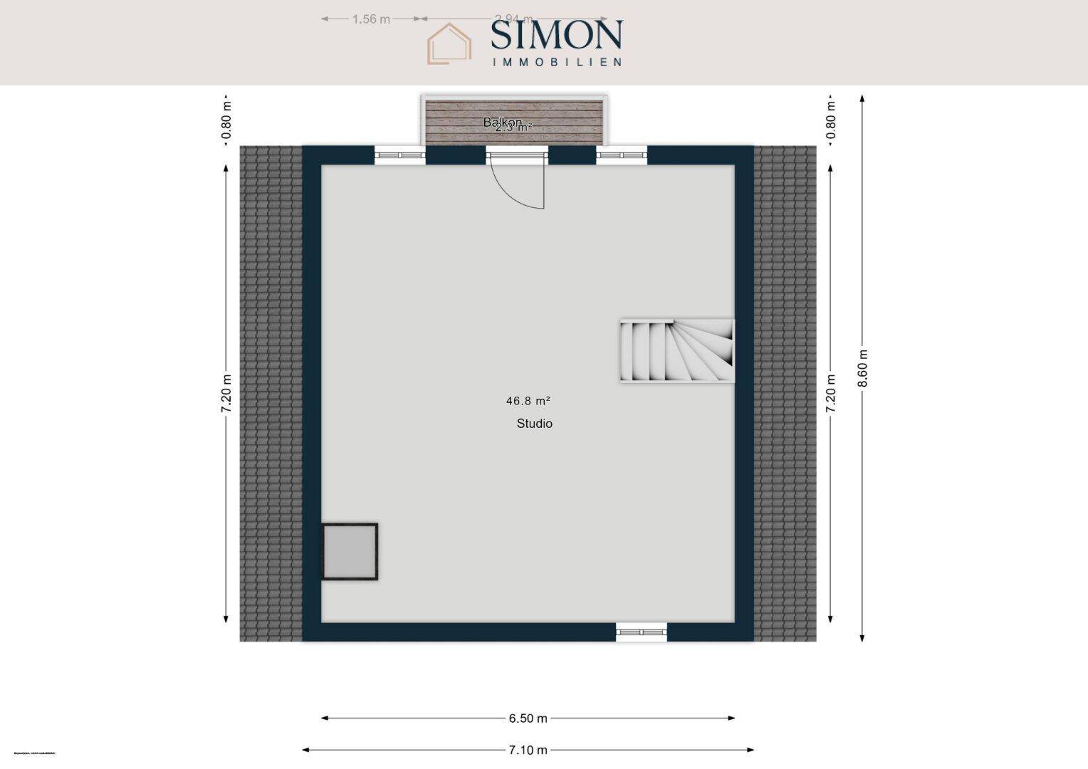 Grundriss des Dachgeschosses mit großem Studiobereich, Balkon und interner Treppe.