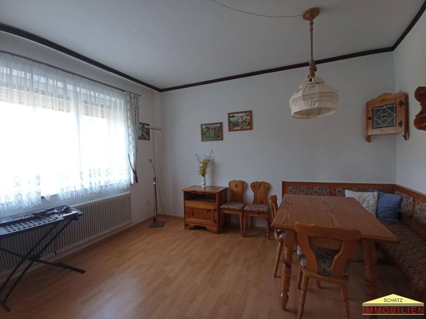 https://pictures.immobilienscout24.de/prod.www.immobilienscout24.at/pictureserver/loadPicture?q=70&id=012.0015I00000iP0Ud-1727759617-afcd485091aa42159a8054de6a53d881