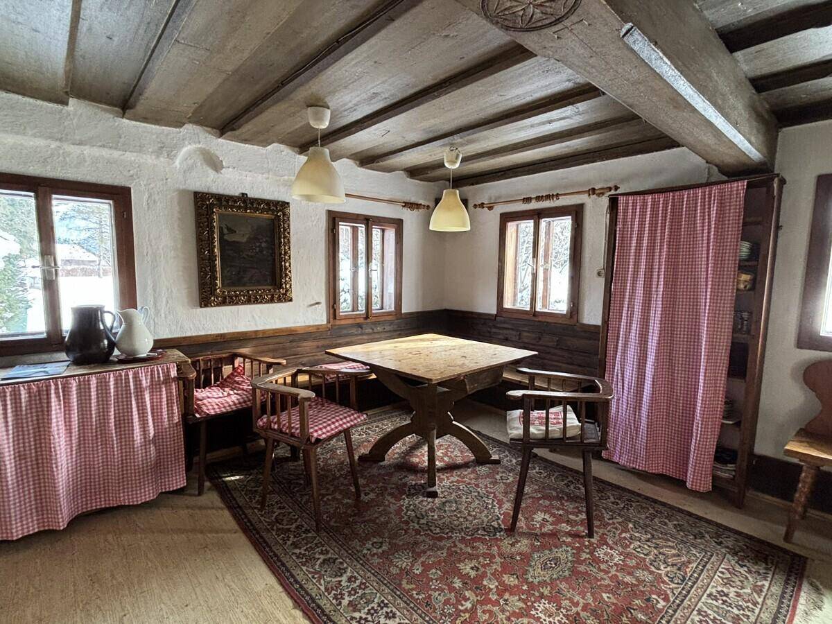 Rarität: altes Bauernhaus mit vorgelagertem Baugrundstück und Holzbezugsrecht - Ansicht 6
