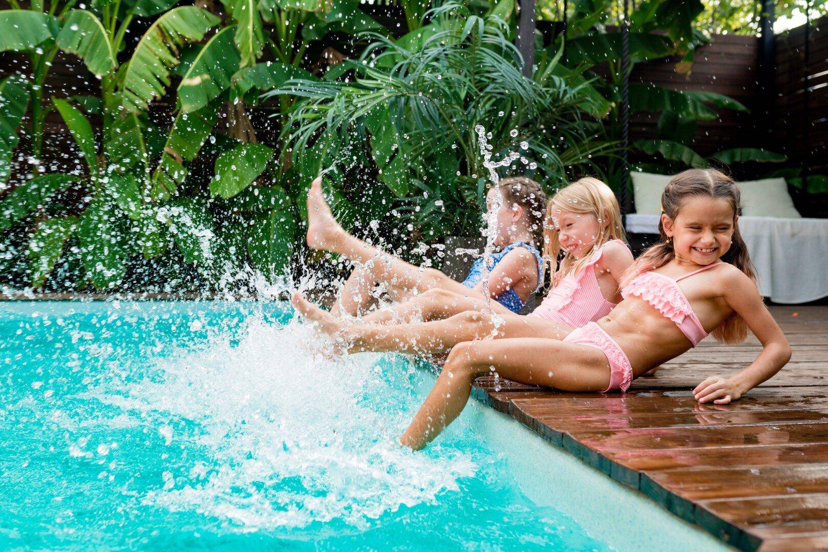 Pool_Symbolfoto
