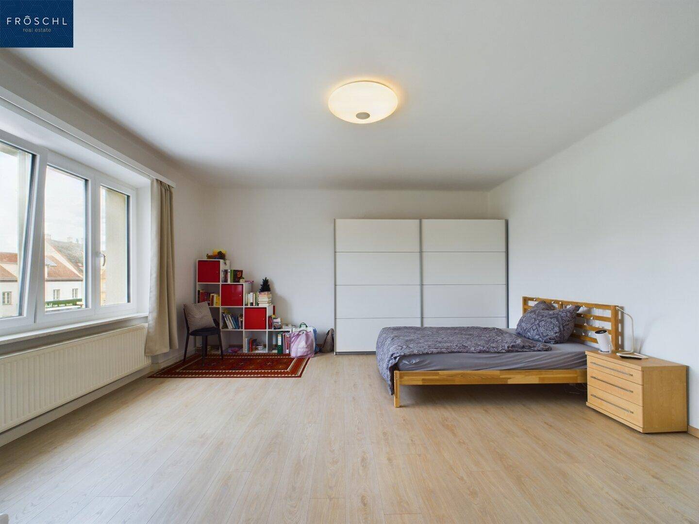 Schlafzimmer Ansicht 3