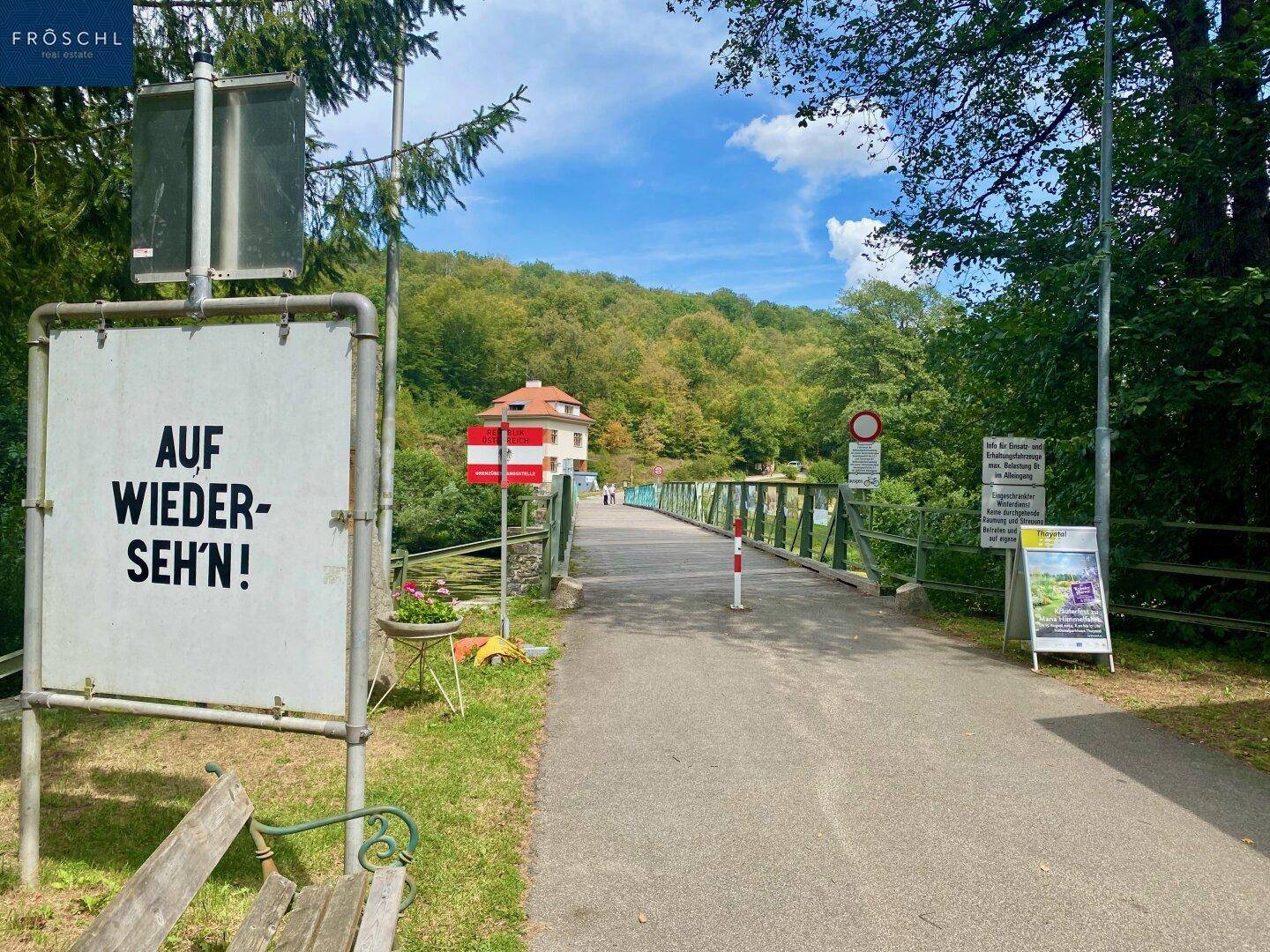 Blick auf die Thayabrücke u. Staatsgrenze - Pic 1