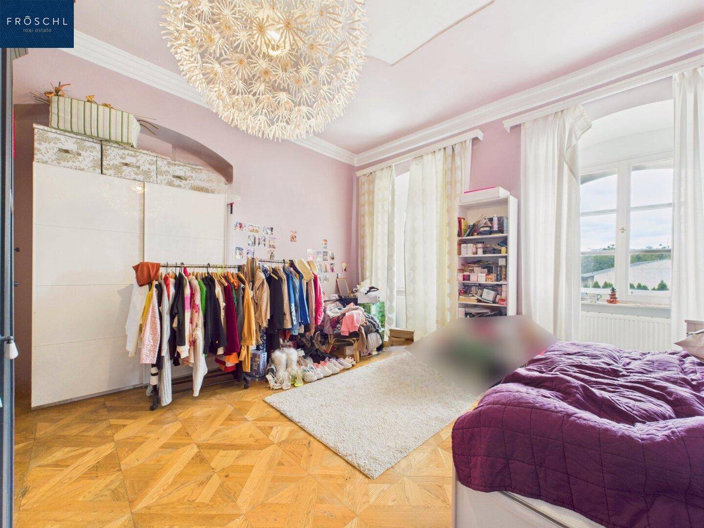 Schlafzimmer 2 OG