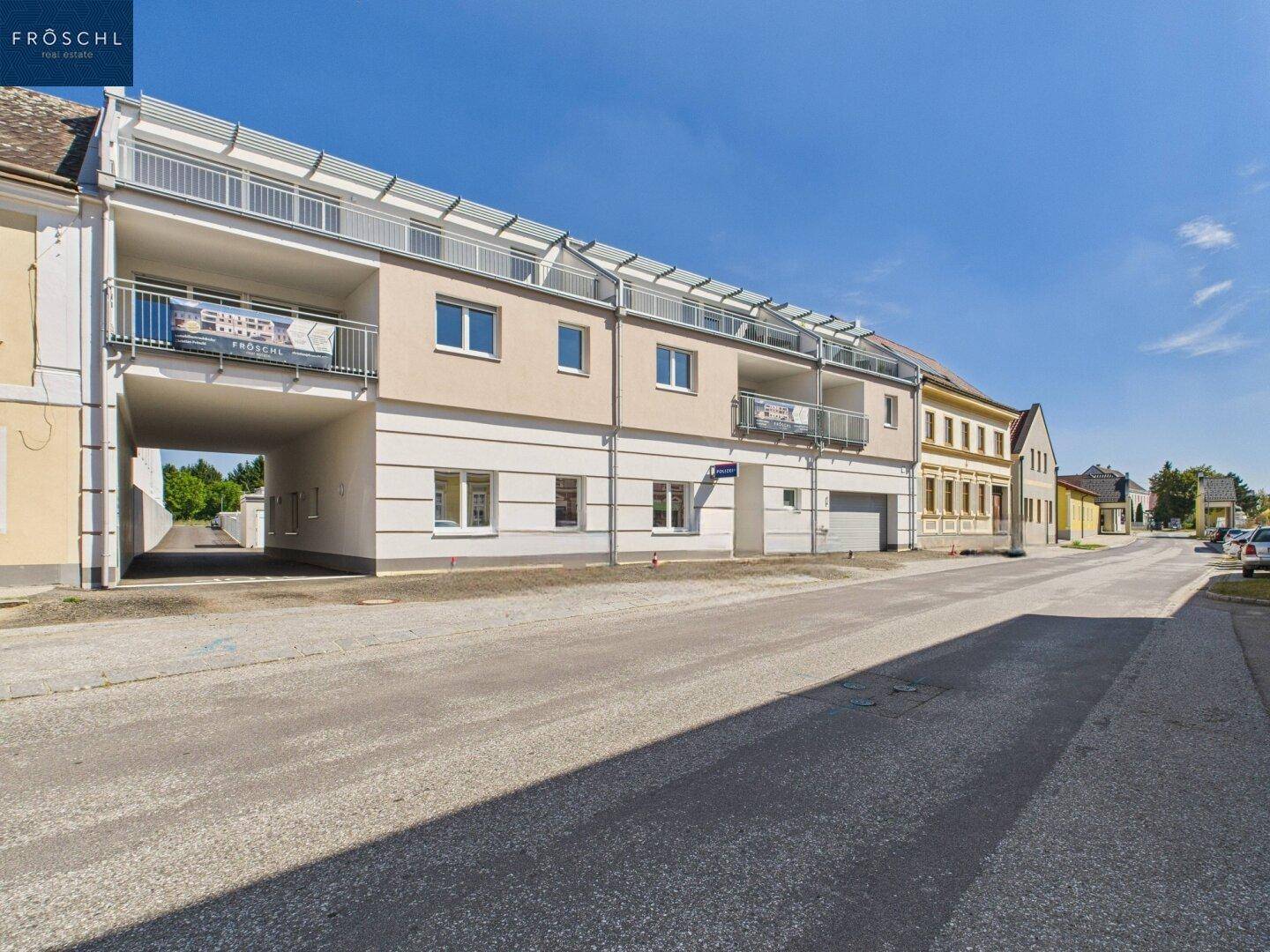 Straßenansicht - Pic 1