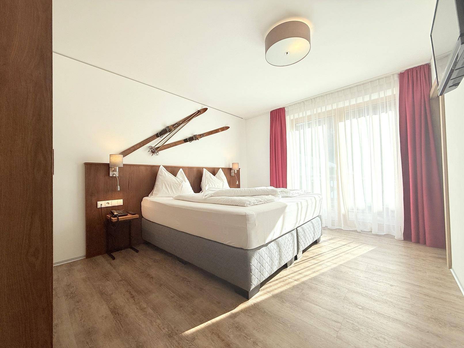 Exklusives Apartment für 4 Personen mit zwei Panoramaterrassen, Ski in und out im Zentrum von Saalbach - Ansicht 6