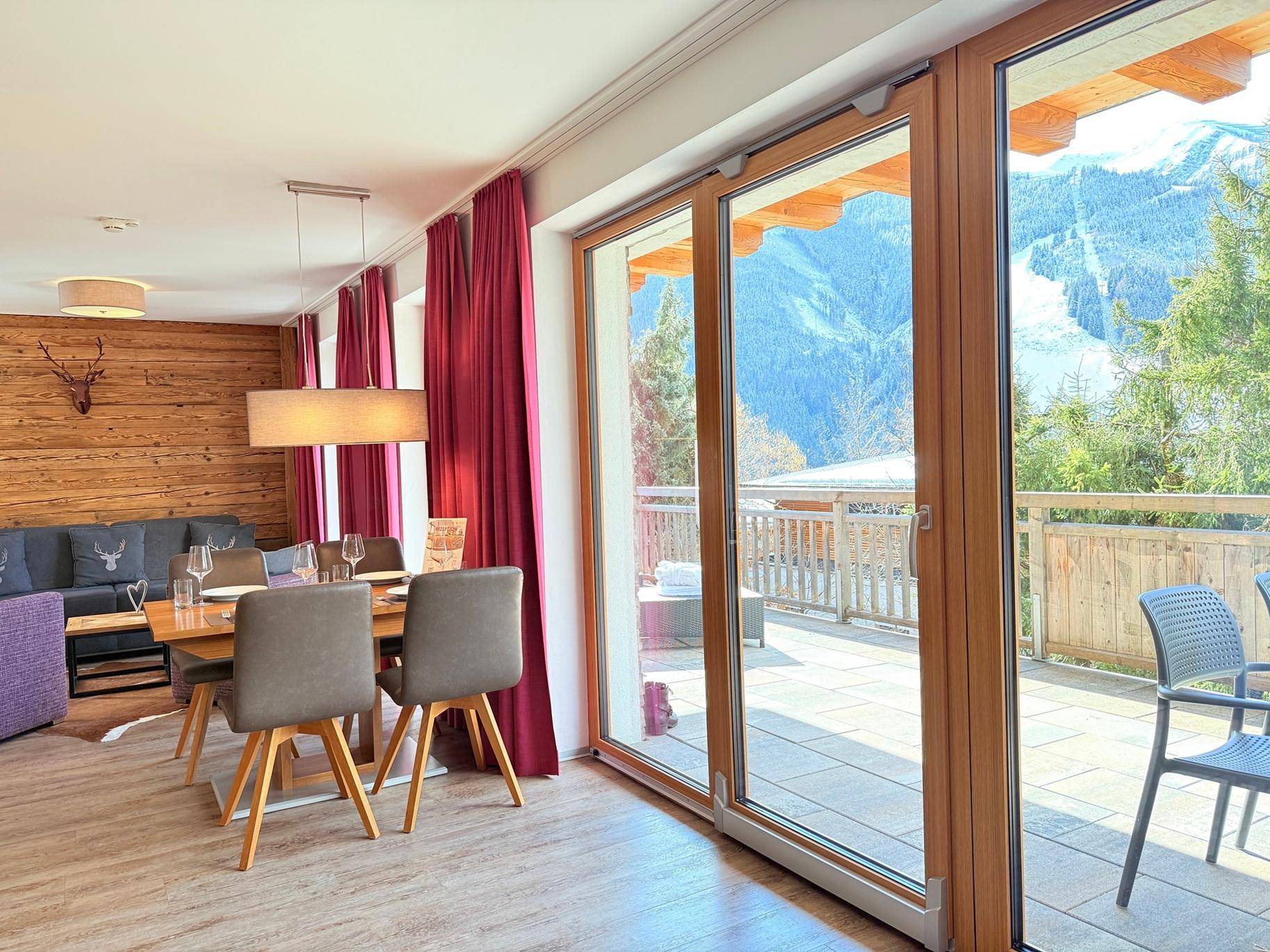 Exklusives Apartment für 4 Personen mit zwei Panoramaterrassen, Ski in und out im Zentrum von Saalbach - Ansicht 4