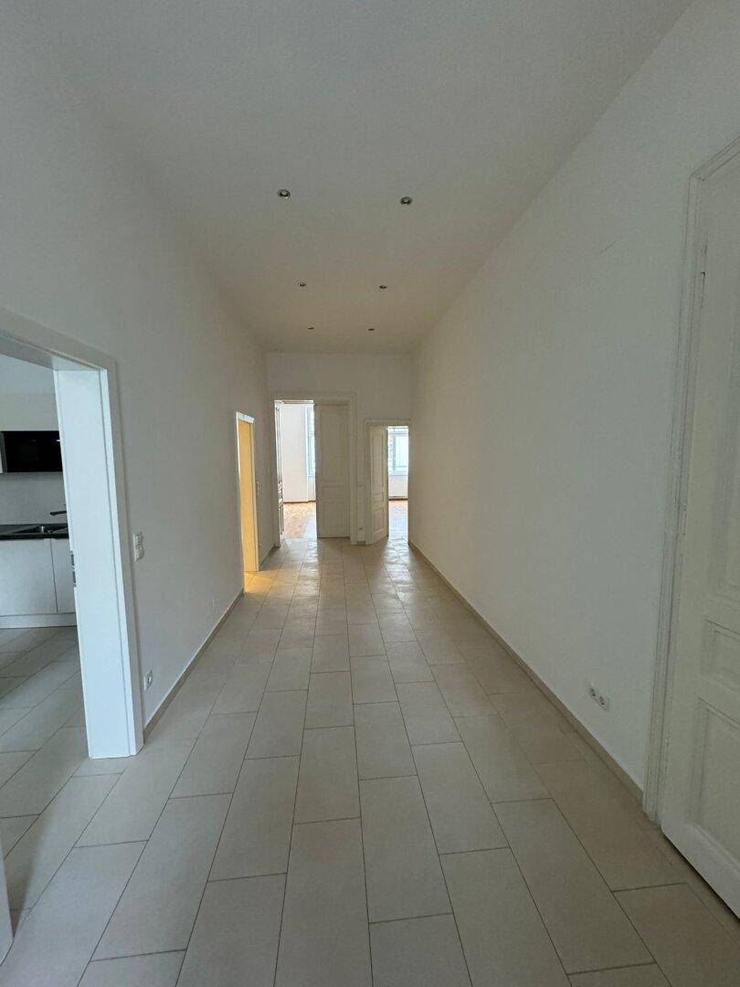 Charmante 2 Zimmer Wohnung nahe der Volksoper - Widok 2