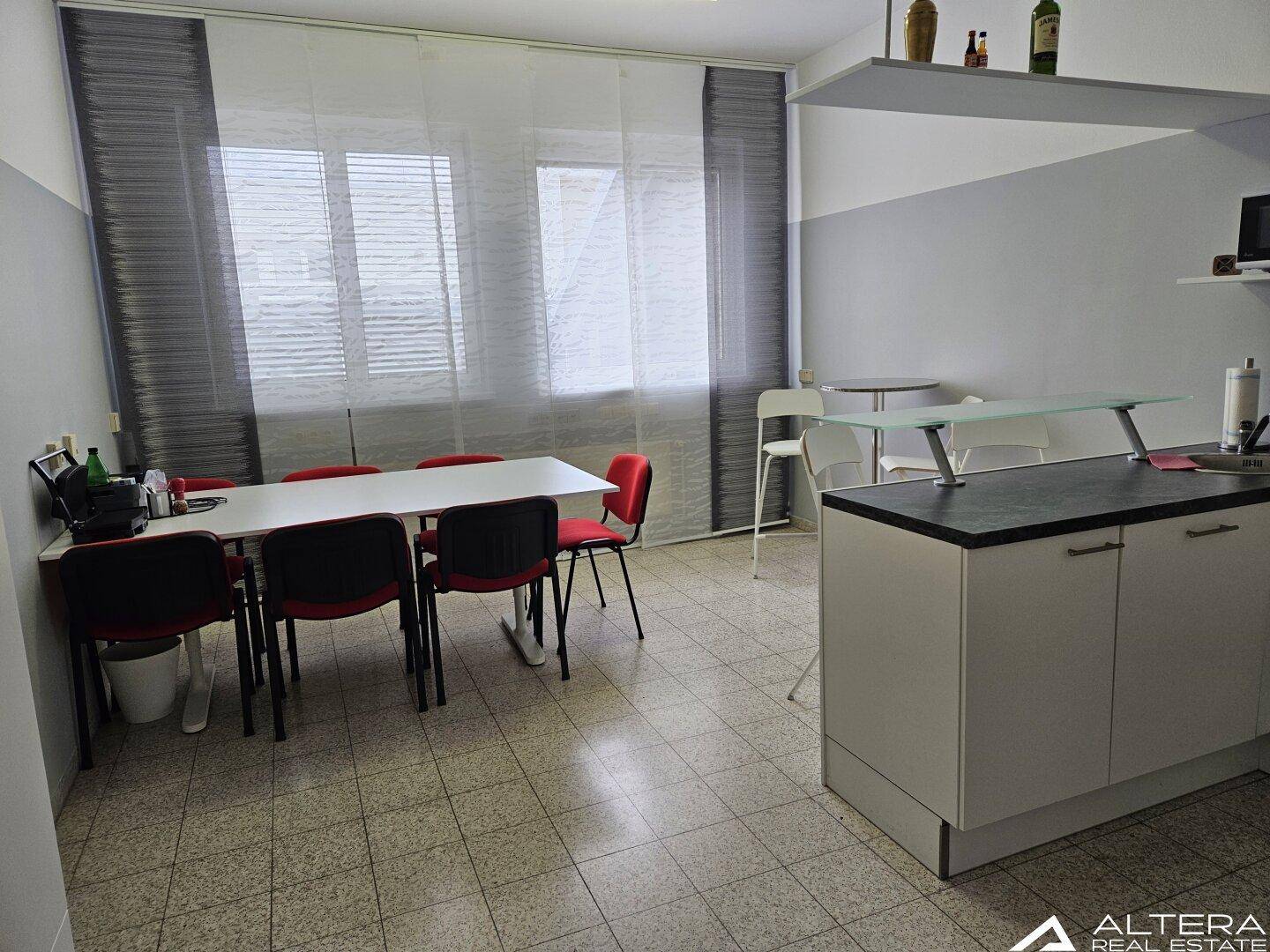 Feldkirchen bei Graz! - Büroflächen mit ca. 400m² samt befahrbarem Keller ca. 900m² mit LKW's und überdachte Freiflächen-Box ca. 120m² - Ansicht 6