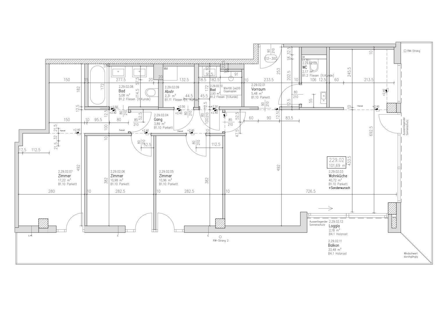 Detaillierter Grundriss der Wohnung mit Zimmeraufteilung, Loggia und Balkon.