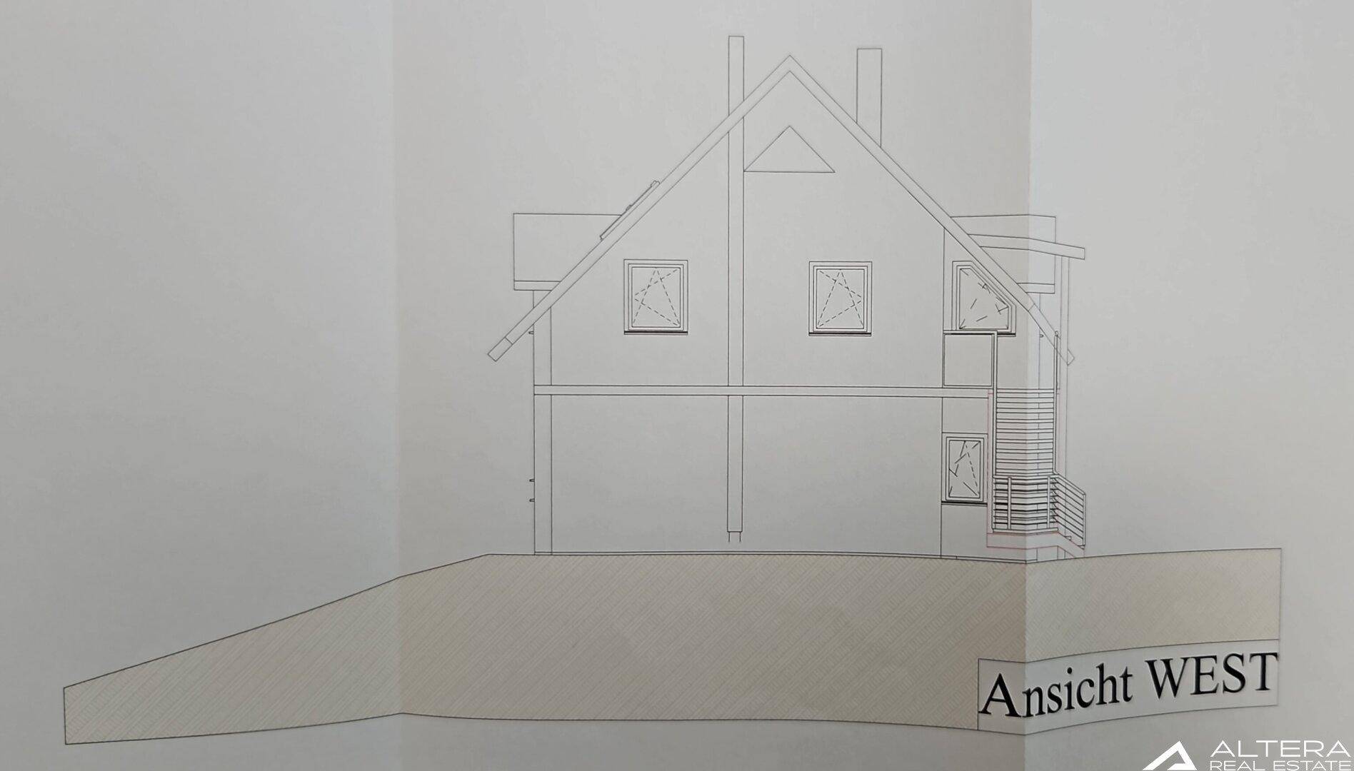 Architektonische Westansicht des Gebäudes mit Balkon und Giebeldach.