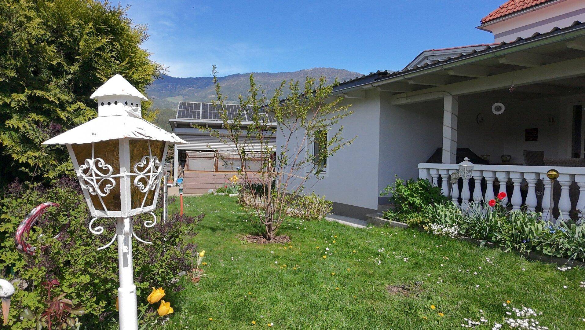 Charmantes Einfamilienhaus mit Wintergarten, Einliegerwohnung und großzügigem Raumangebot – pohled 3