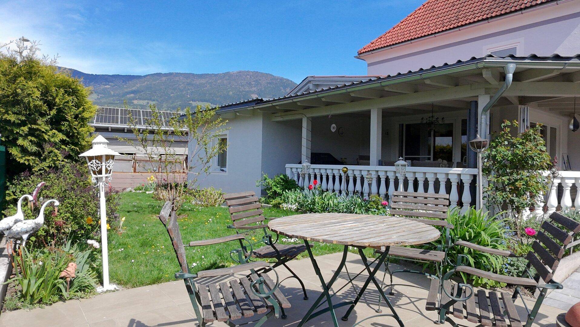 Charmantes Einfamilienhaus mit Wintergarten, Einliegerwohnung und großzügigem Raumangebot – pohled 5