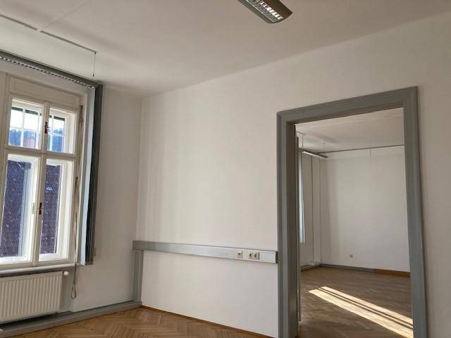 Büro/Ordination im Stil-Altbau - Ansicht 4