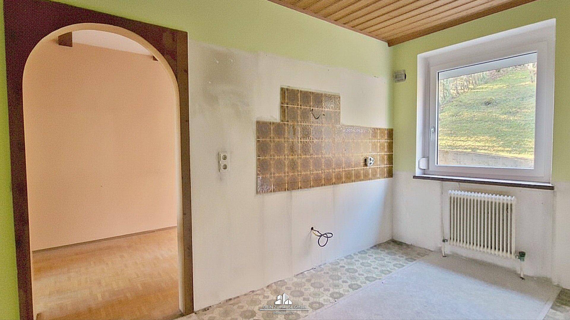 DEIN ZUHAUSE in Gmunden am Traunsee: Sommerfrische erleben - Teilsaniertes Reihenhaus am Stadtrand, Zweitwohnsitz möglich - Ansicht 5
