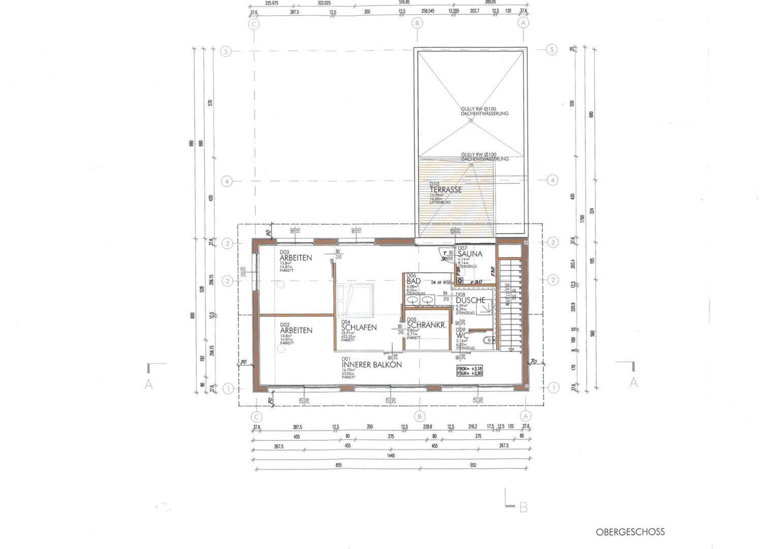 Grundriss des Obergeschosses mit Schlafzimmern, Bad, Sauna und innerem Balkon.