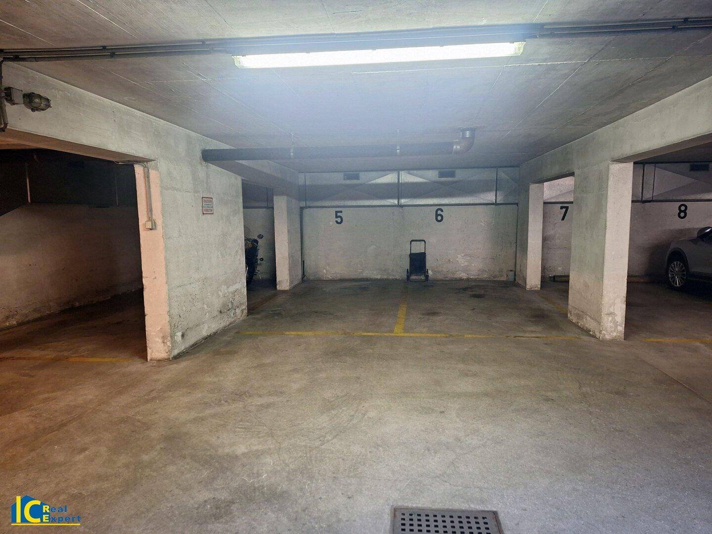 Garage, Garagenplatz kann günstig angemietet werden