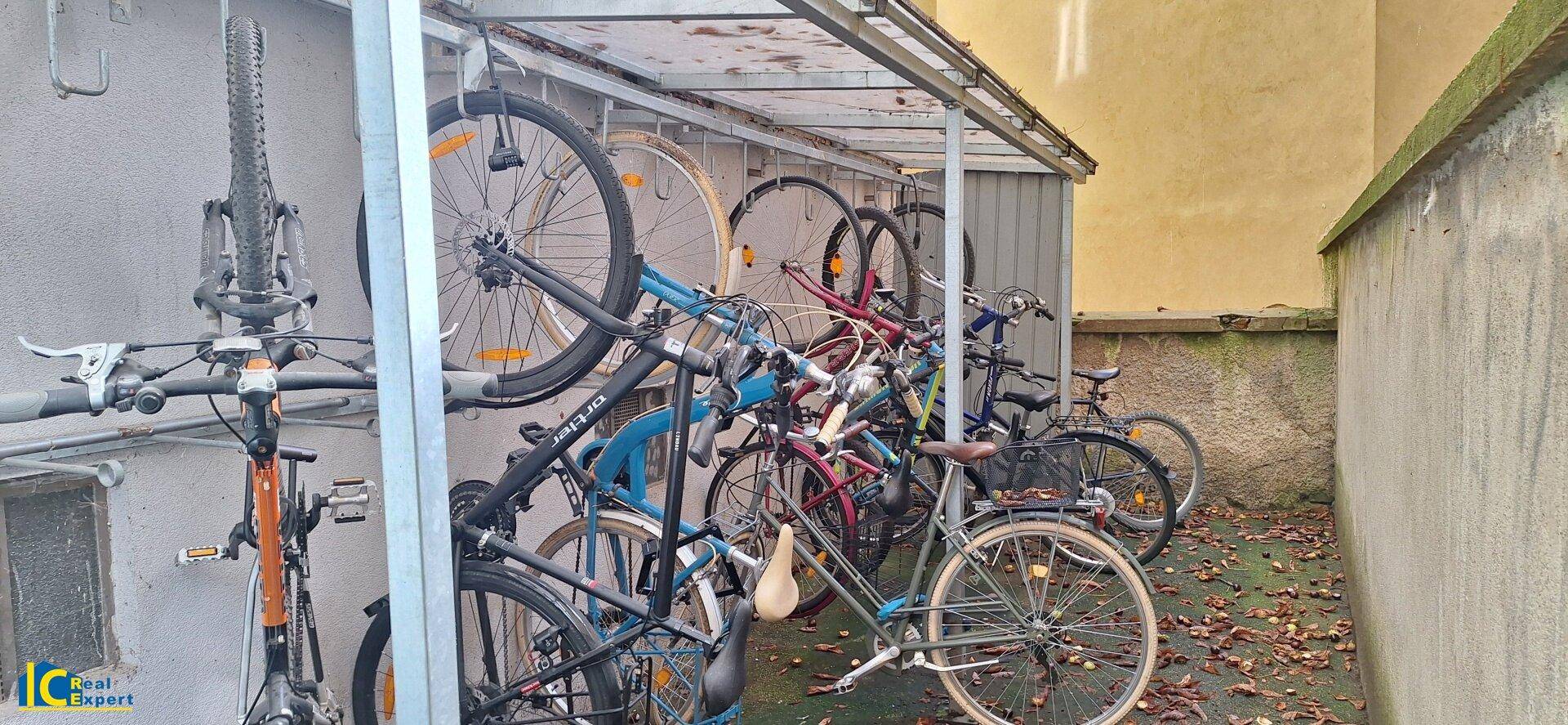 Fahrradabstellplatz