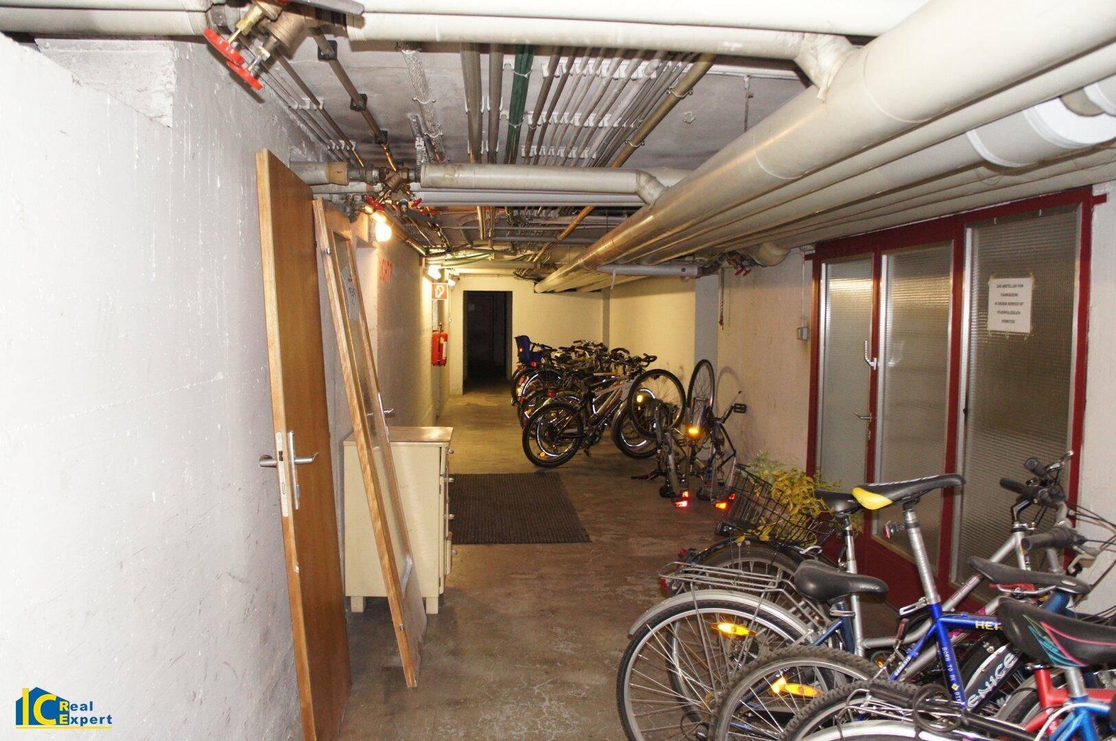 Fahrrad Abstellplatz