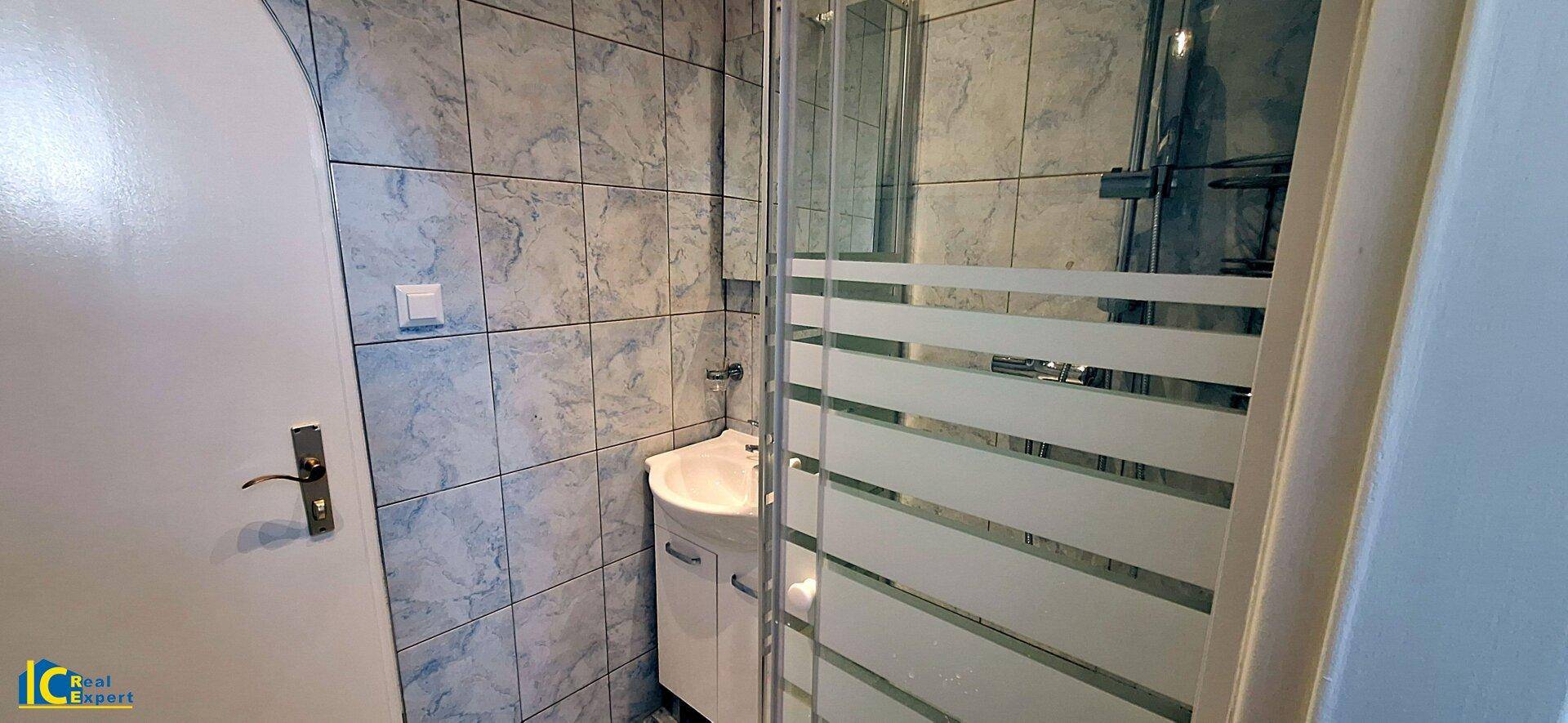 Badezimmer mit WC