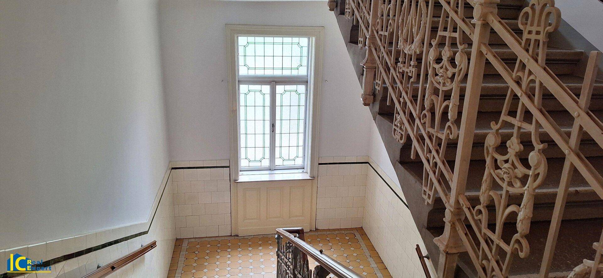 Klassisches Stiegenhaus