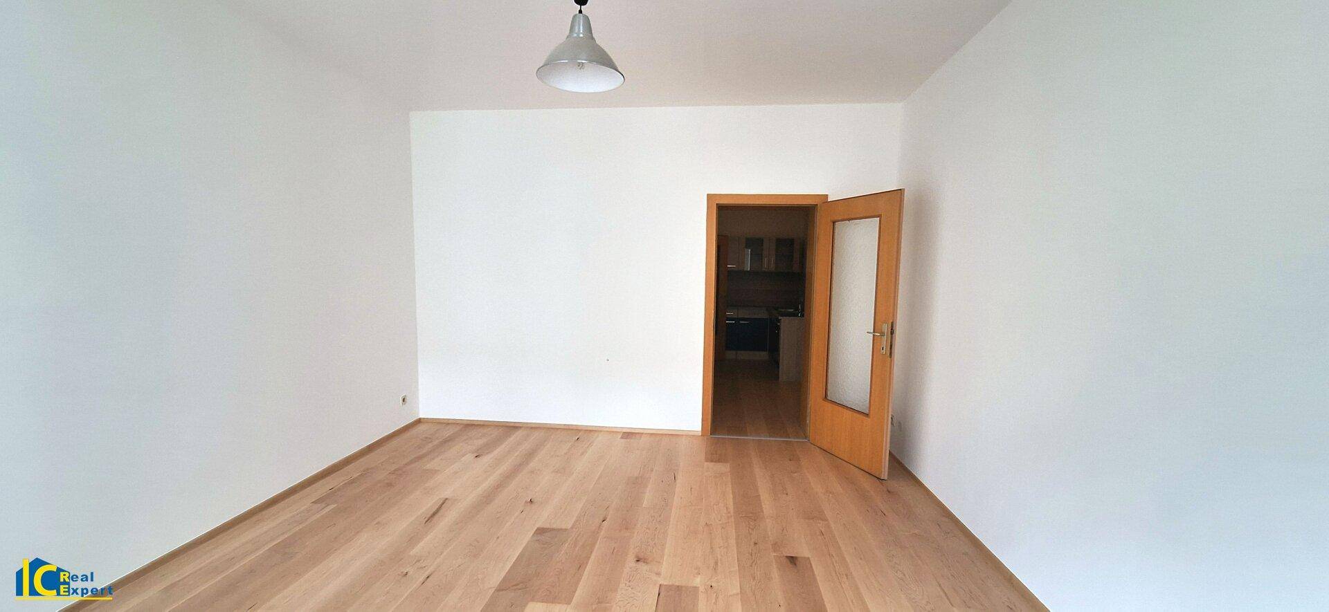 Ideale Kleinwohnung in urbaner Lage mit besonderen Vorzügen - Ansicht 2
