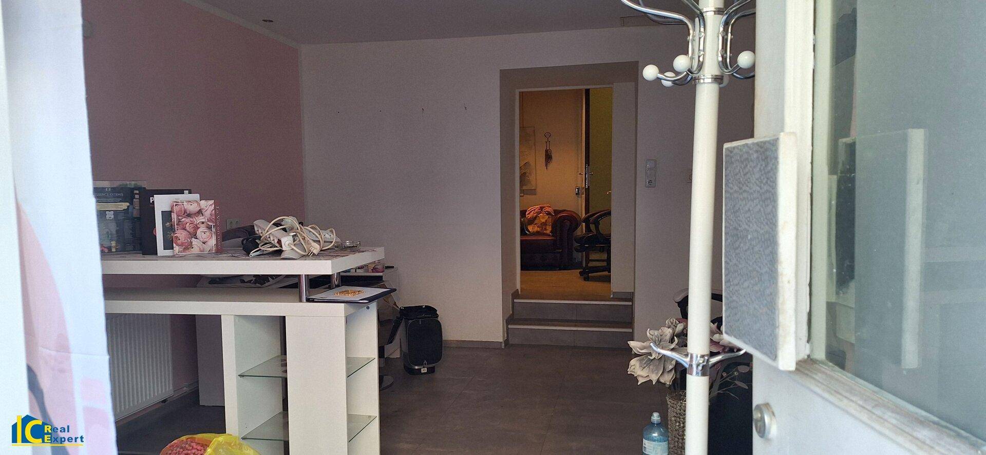 Charmantes Geschäftslokal in 1090 Wien – ideal für Ihr Business - Widok 3