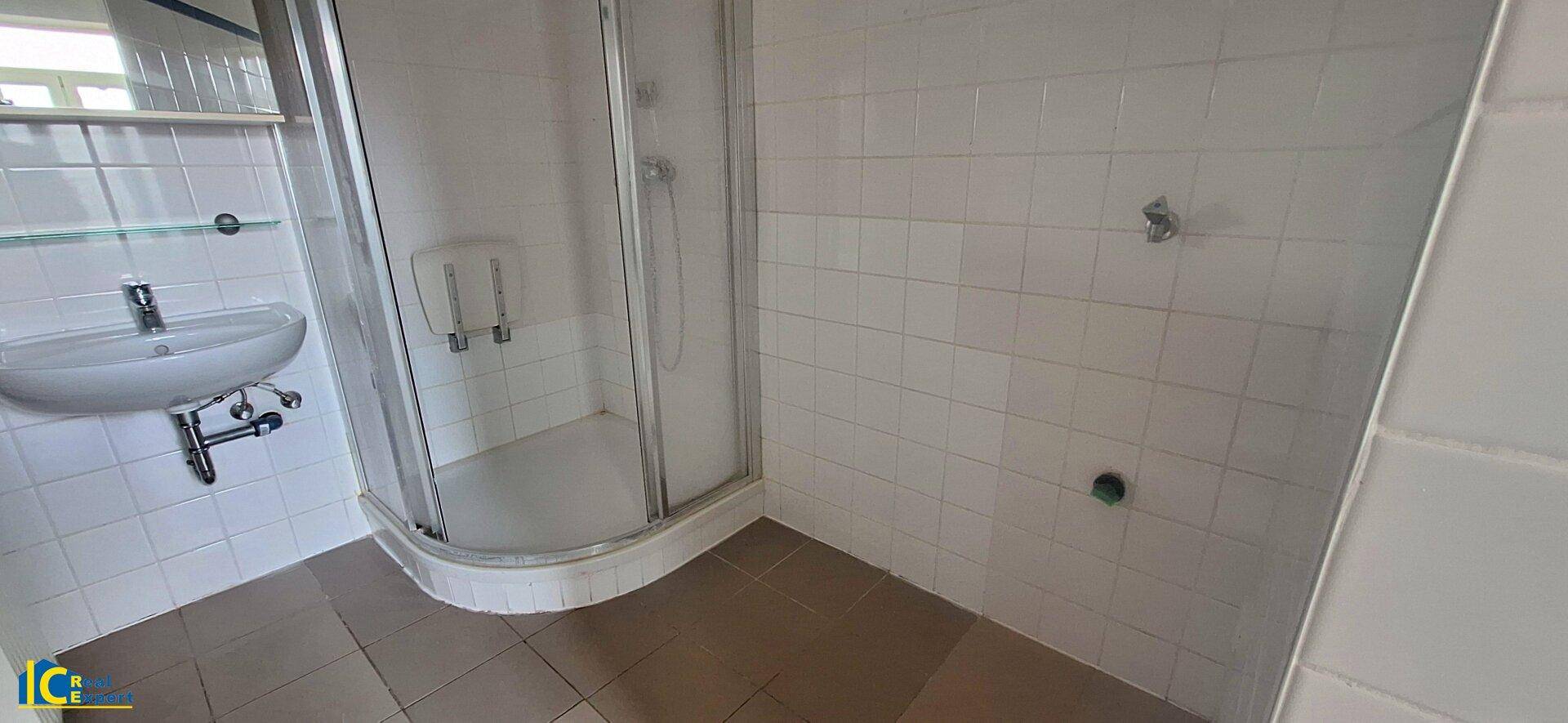 Ausreichend Platz im Badezimmer