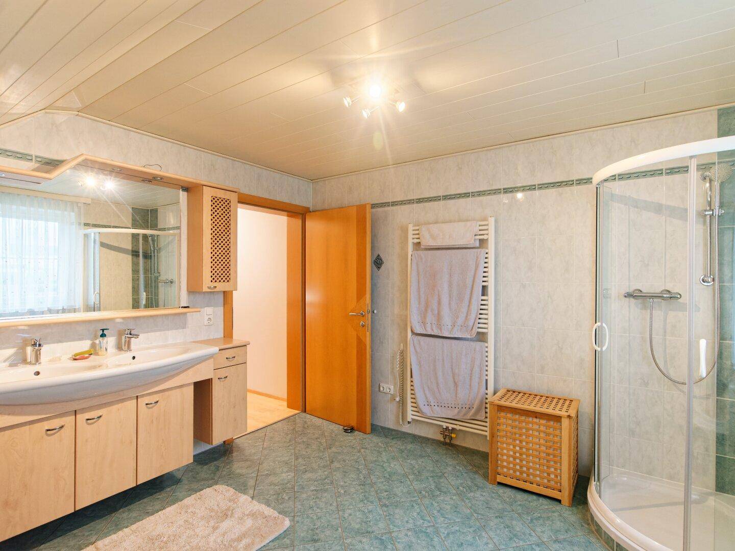 Badezimmer OG