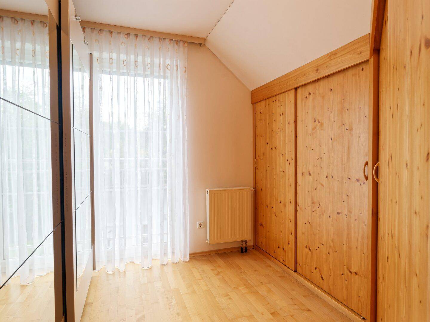 Begehbarer Kleiderschrank OG