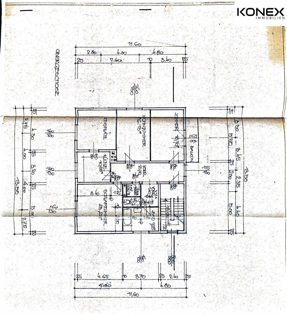 Grundriss des Obergeschosses mit Schlafzimmern und Badezimmern.