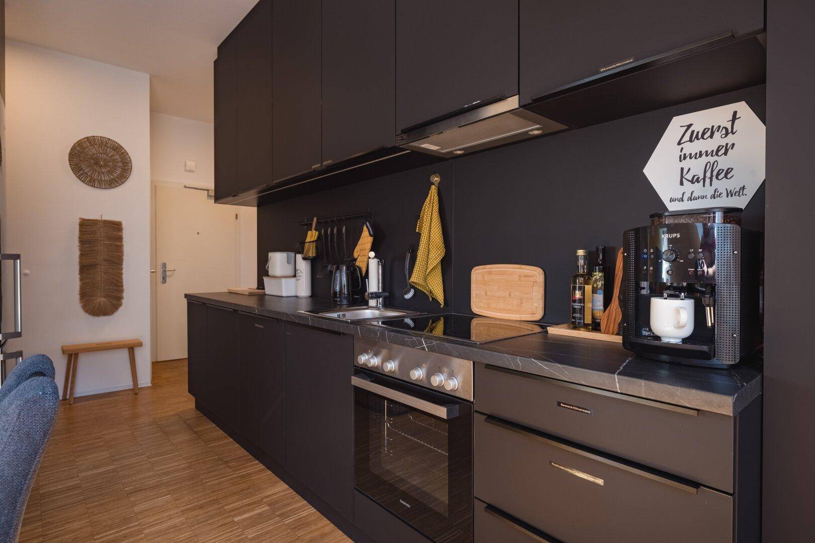Im Herzen der Grazer Altstadt: Traumhaft schöne Dachgeschoßwohnung mit Klimaanlage in bester Innenstadtlage: 3 Zimmer, 89m², Terrasseneinschnitte sind genehmigt und geplant! - Ansicht 6