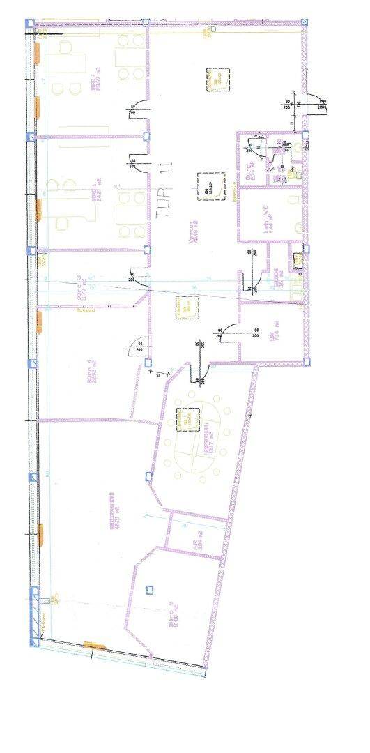 Detaillierter Grundrissplan mit verschiedenen Räumen und deren Anordnung.