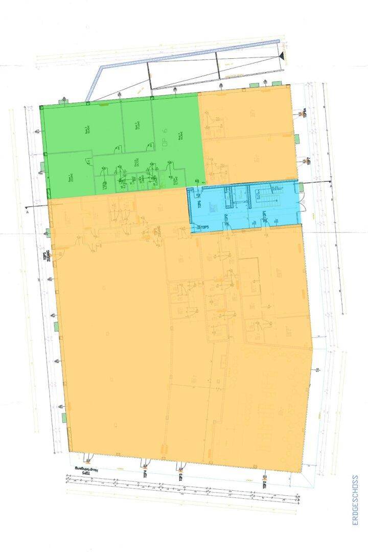 Farbiger Grundrissplan des Erdgeschosses, der verschiedene Bereiche und Einheiten hervorhebt.