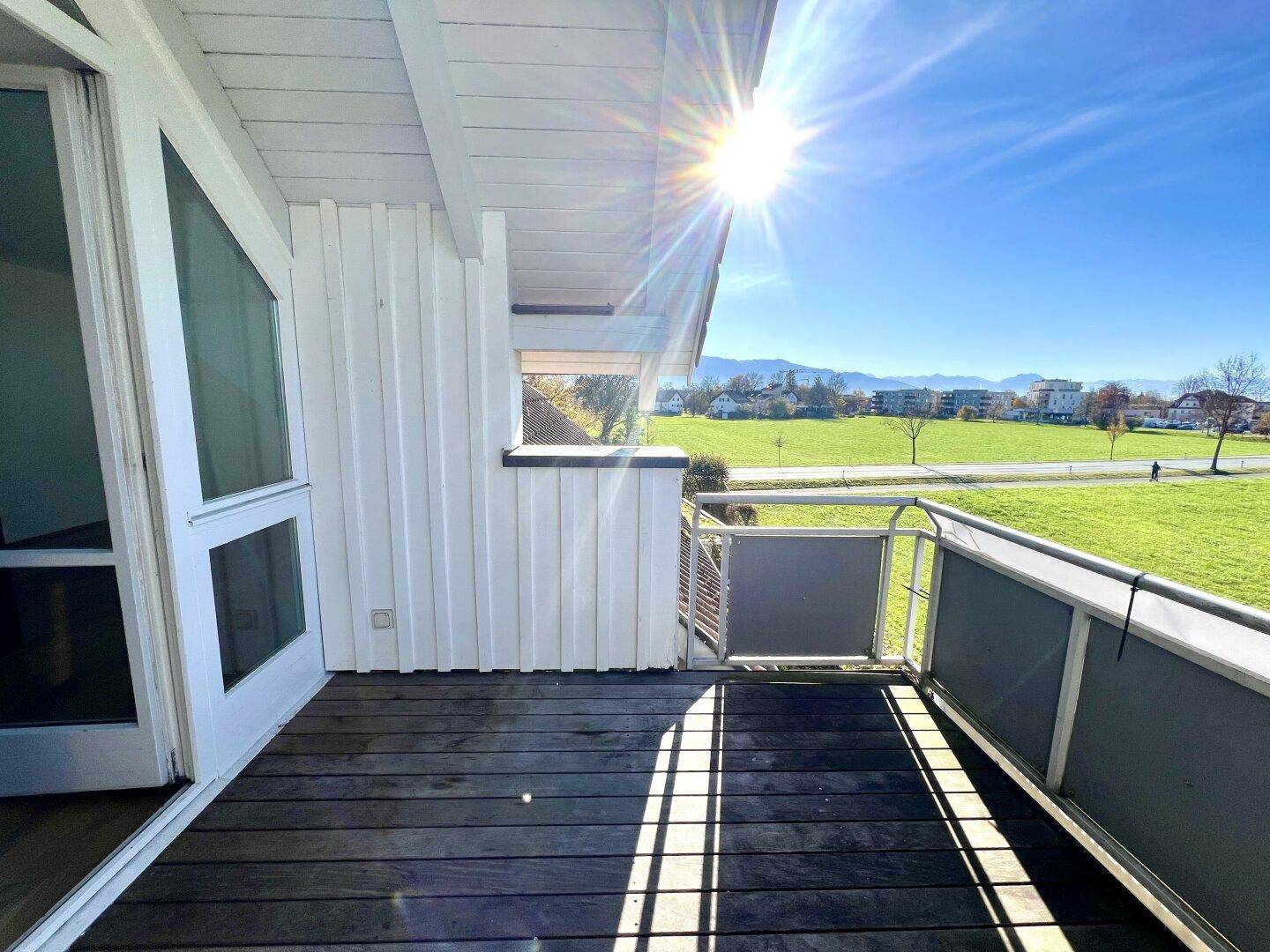 4-Zimmer-Dachgeschosswohnung mit Balkon in Hard - Ansicht 2