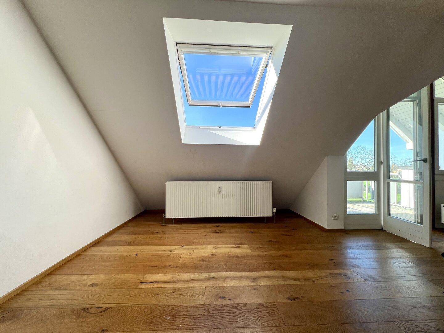 4-Zimmer-Dachgeschosswohnung mit Balkon in Hard - Ansicht 5