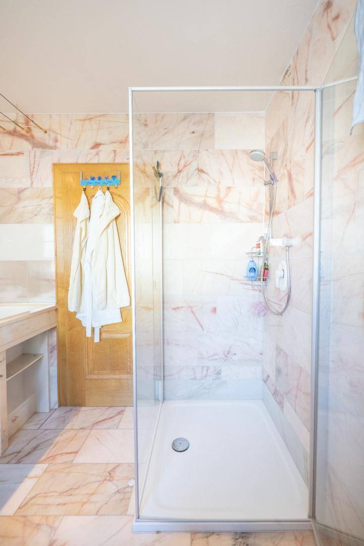 Dusche