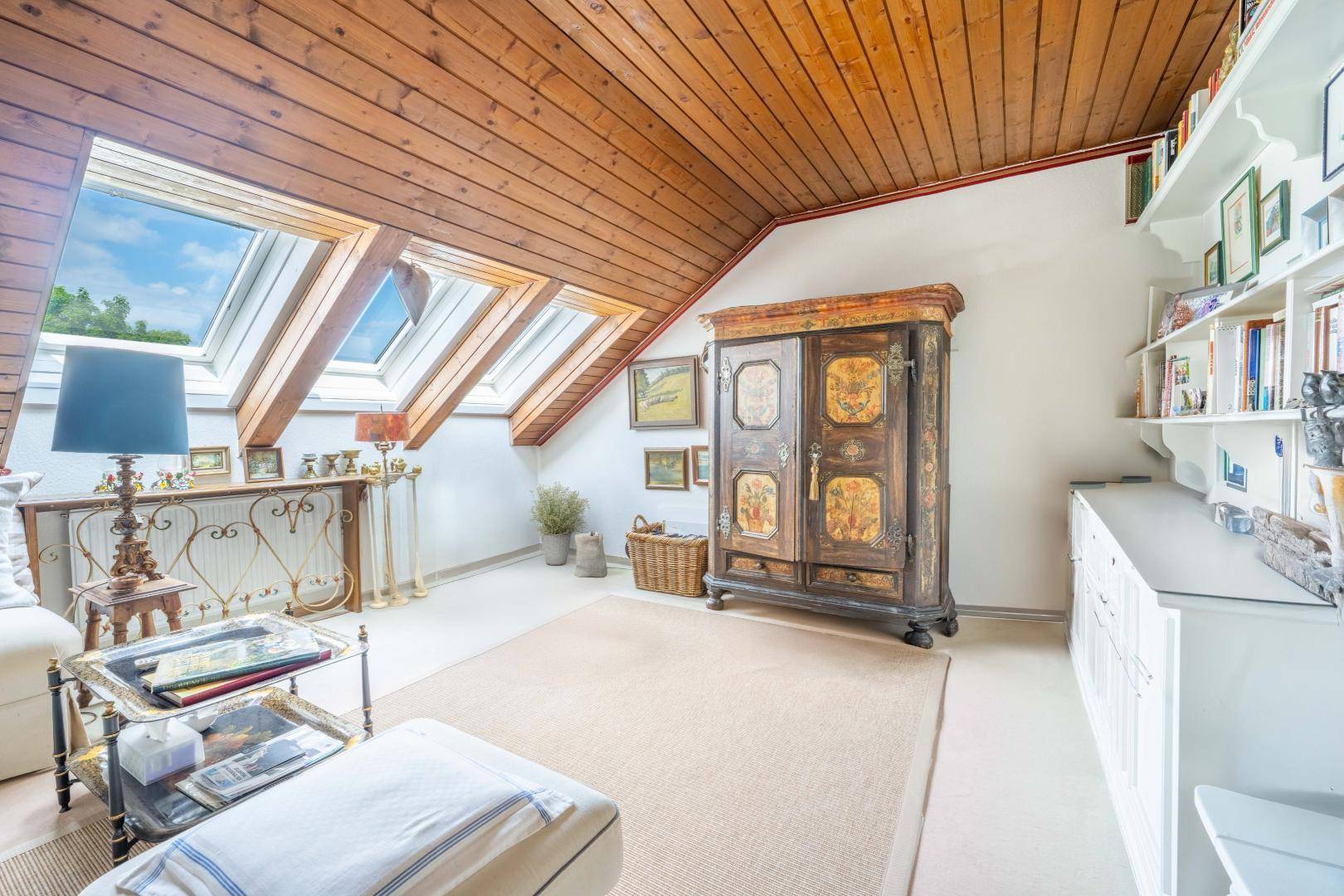 Schlafzimmer 1