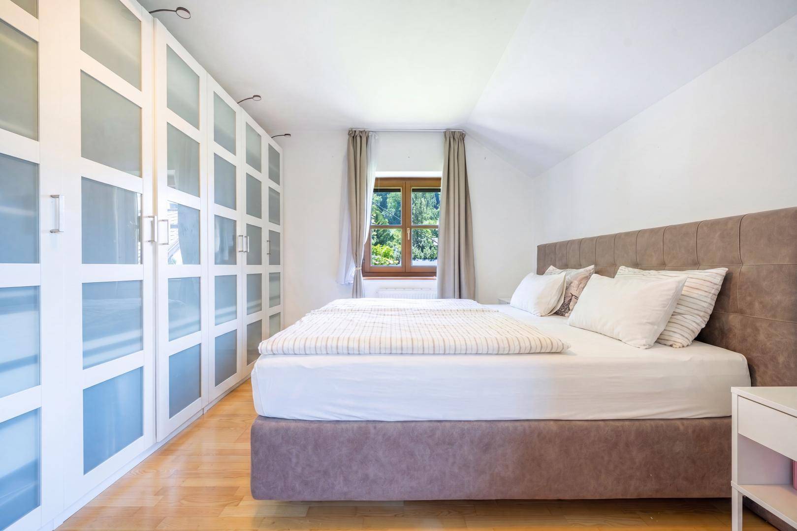 Wohnen am Fuße des Gaisbergs - Mehrfamilienhaus mit großzügigem Platzangebot in Salzburg - Mehr