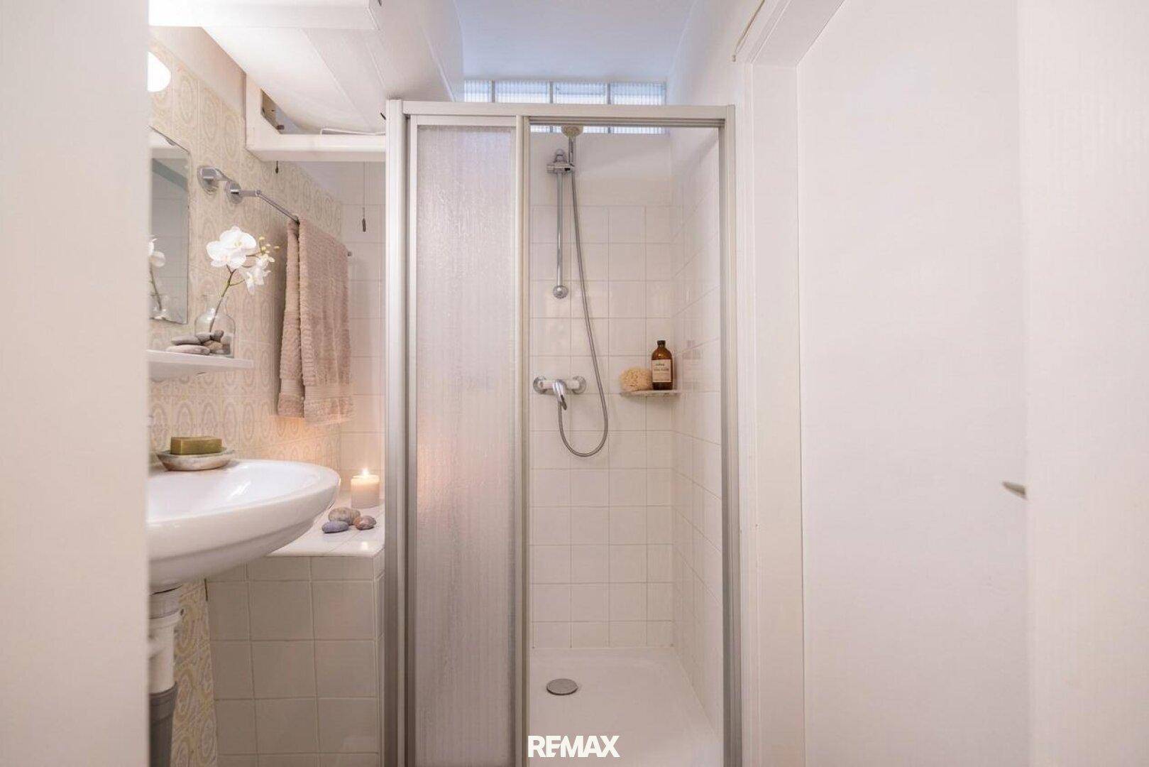 Badezimmer KI gestaged